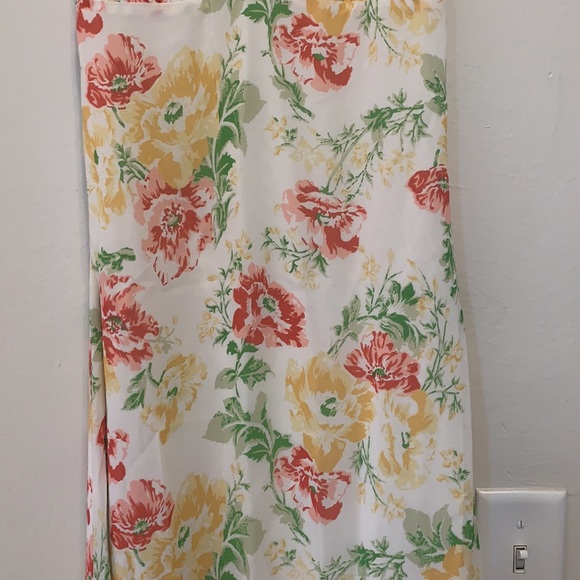 Reformation Modena Dress - Picture 7 of 12